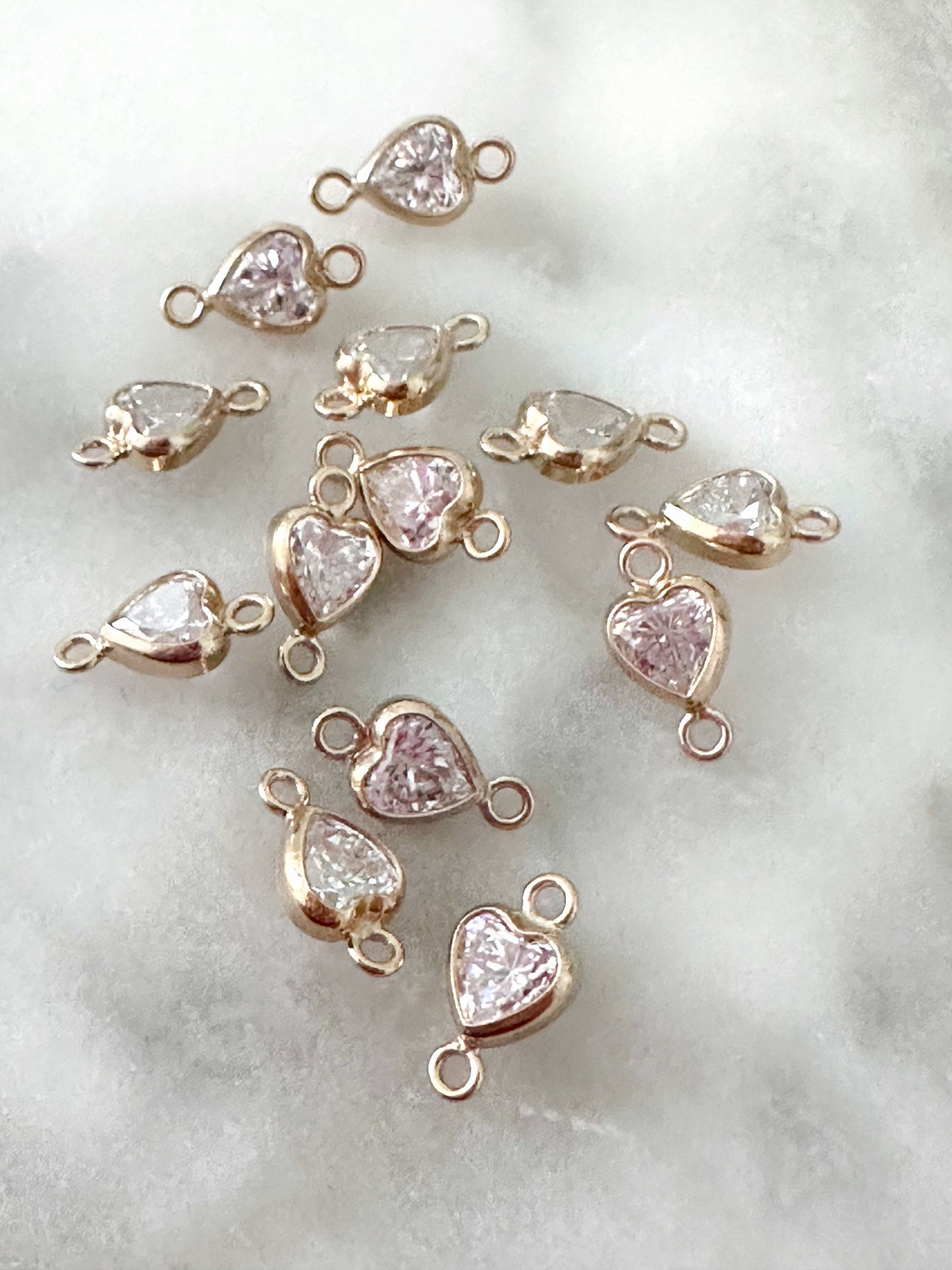 Gold Filled 4mm Heart Connector (Vertical)