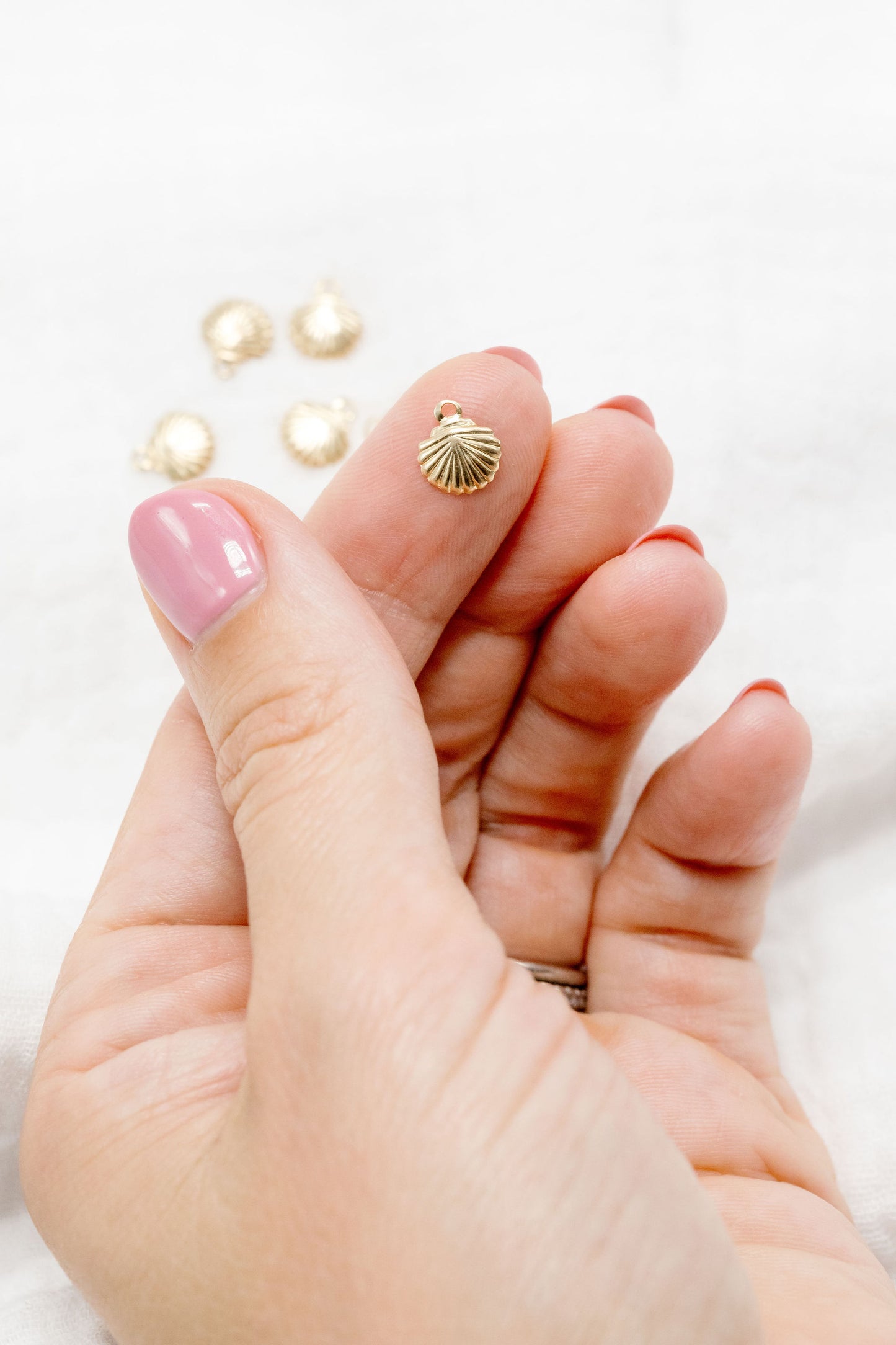 Gold Filled Seashell Charm (5 pieces)